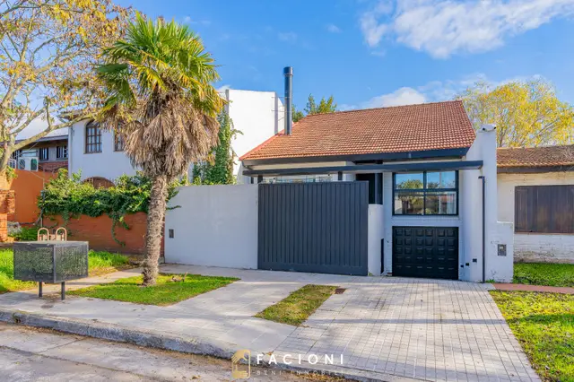 Casa de 4 ambientes en venta en LOS PINARES