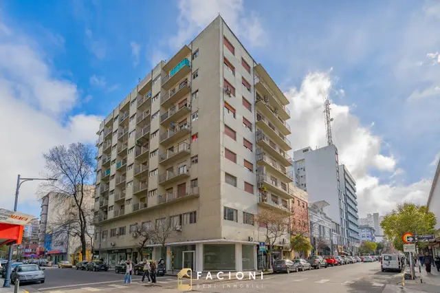 Departamento de 2 ambientes en venta en Centro