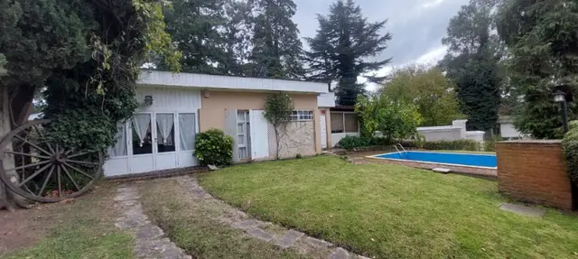 Casa de 4 ambientes en venta en Centro