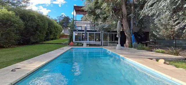 Casa de 4 ambientes en venta en Barrancas de San Benito