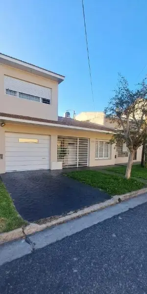 Casa de 5 ambientes en venta en PERALTA RAMOS OESTE