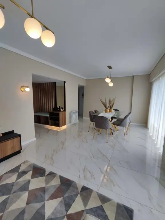 Departamento de 4 ambientes en venta en Centro