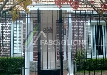 Casa de 6 ambientes en venta en DIVINO ROSTRO