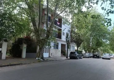 Departamento de 2 ambientes en venta en LA PERLA