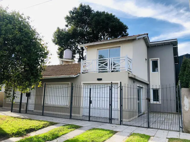 Casa de 3 ambientes en venta en ESTRADA JOSE MANUEL