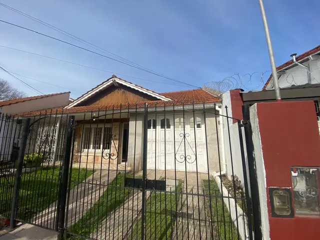 Casa de 3 ambientes en venta en VILLA PRIMERA