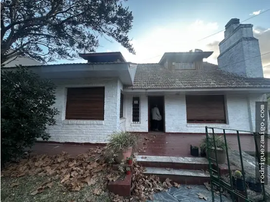 PH de 4 ambientes en venta en PARQUE MONTEMAR-EL GROSELLAR