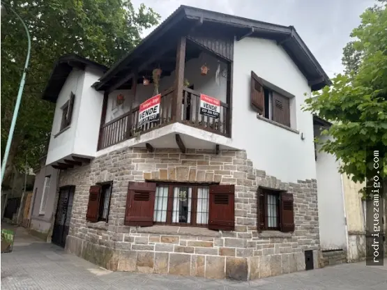 Casa de 3 ambientes en venta en DON BOSCO