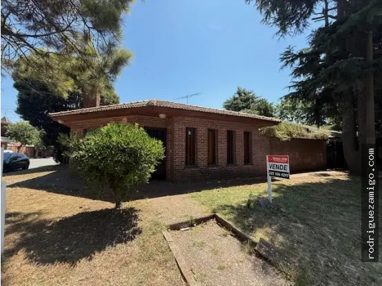 Casa de 4 ambientes en venta en LOS PINARES