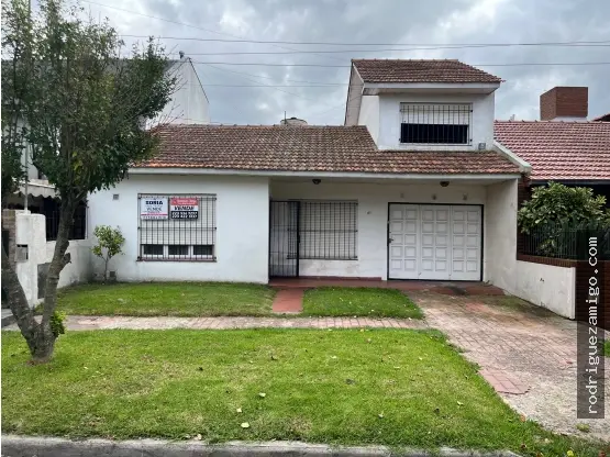 Casa de 3 ambientes en venta en VILLA PRIMERA