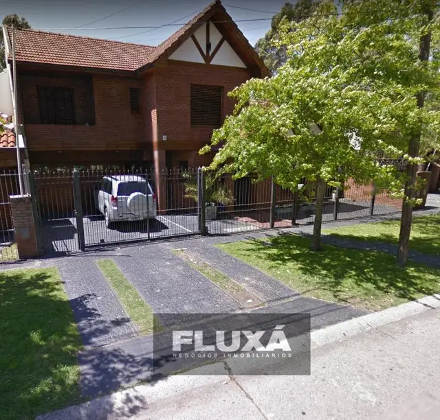 Casa de 5 ambientes en venta en PARQUE LURO
