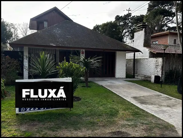 Casa de 4 ambientes en venta en LA FLORIDA