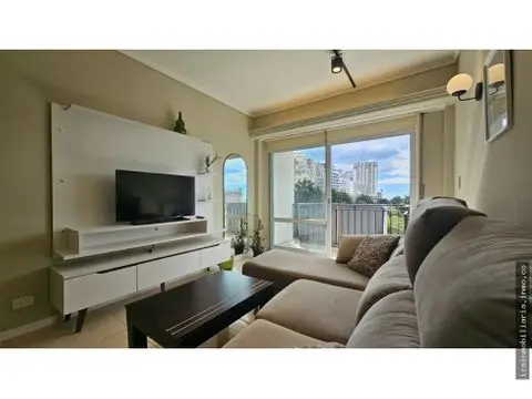 Departamento de 2 ambientes en venta en Plaza Colón
