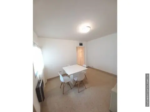 Departamento de 2 ambientes en alquiler en Centro