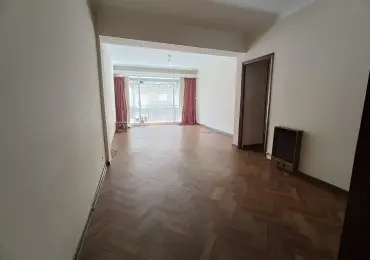 Departamento de 4 ambientes en venta en AREA CENTRO