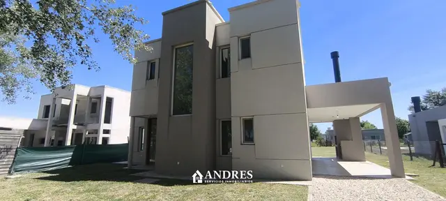 Casa de 3 ambientes en venta en Mar del Plata