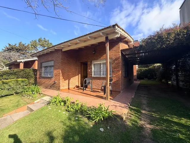 Casa de 3 ambientes en alquiler temporario en VILLA PRIMERA