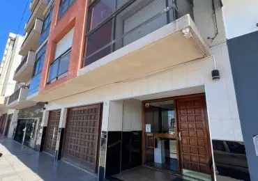 Departamento de 3 ambientes en alquiler en LA PERLA