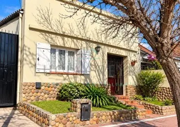 Casa de 4 ambientes en venta en Mar del Plata