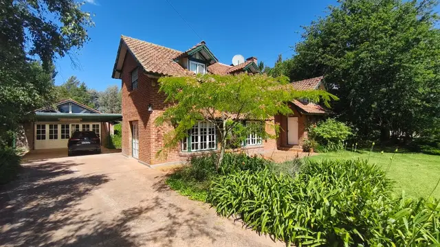 Casa de 5 ambientes en venta en Mar del Plata