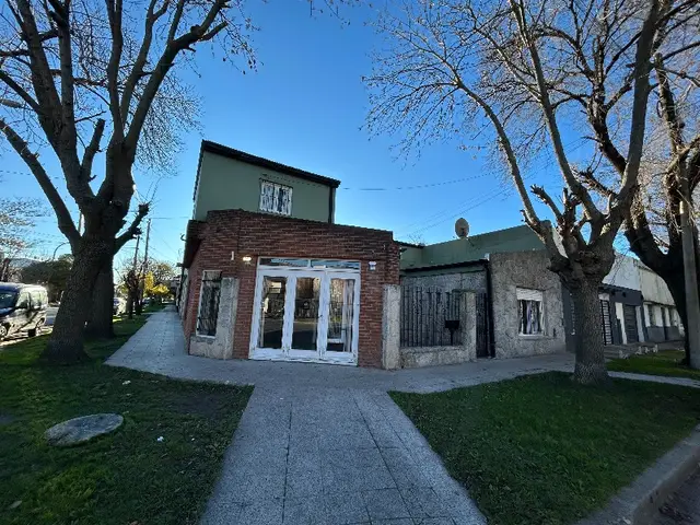 Casa de 4 ambientes en venta en PINOS DE ANCHORENA