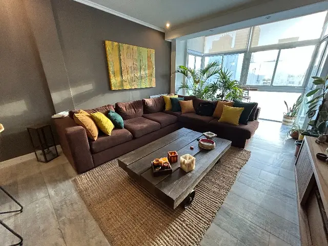 Departamento de 4 ambientes en venta en LA PERLA