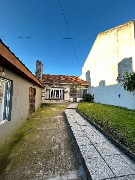 Casa de 3 ambientes en venta en PRIMERA JUNTA