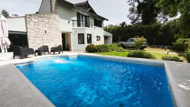 Casa de 4 ambientes en venta en Sierra de los Padres