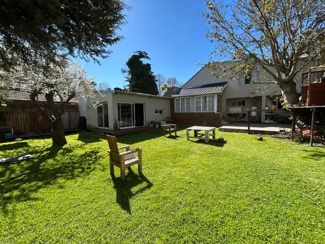 Casa de 4 ambientes en venta en Caisamar