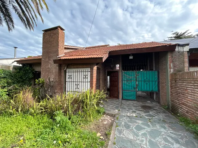 Casa de 5 ambientes en venta en PARQUE LURO
