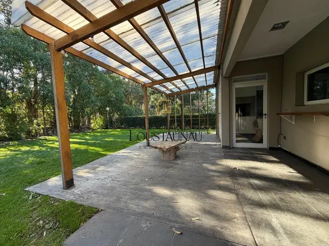 Casa de 5 ambientes en alquiler en Playa Chapadmalal