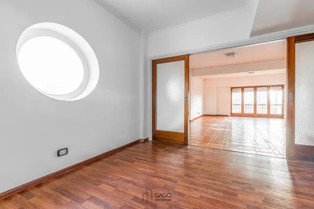 Departamento de 4 ambientes en venta en Centro