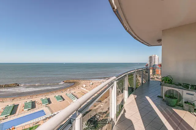 Departamento de 4 ambientes en venta en PERALTA RAMOS OESTE