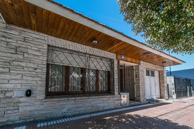 Casa de 3 ambientes en venta en DON BOSCO