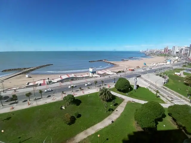 Departamento de 5 ambientes en venta en LA PERLA