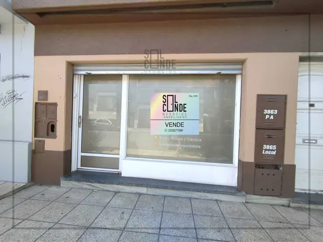 Local de 2 ambientes en venta en PLAZA PERALTA RAMOS