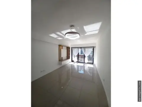 Departamento de 3 ambientes en venta en Centro