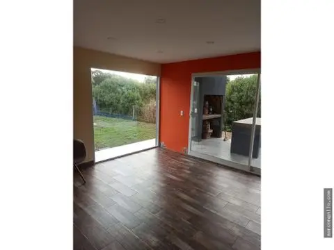 Casa de 2 ambientes en venta en Sierra de los Padres