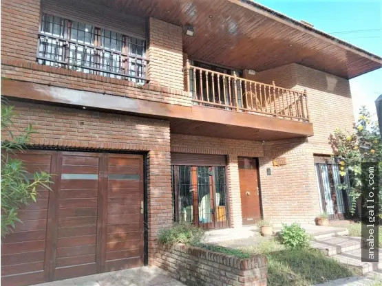 Casa de 4 ambientes en venta en CONSTITUCION