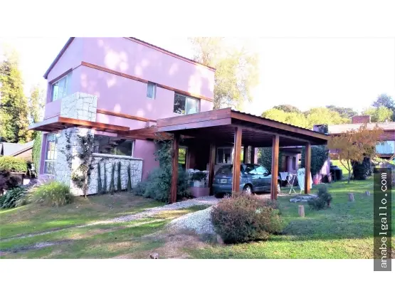 Casa de 4 ambientes en venta en SIERRA DE LOS PADRES