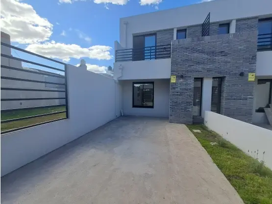 Terreno de 3 ambientes en venta en LOS PINARES