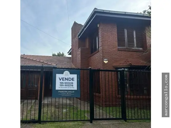 Casa de 4 ambientes en venta en CONSTITUCION