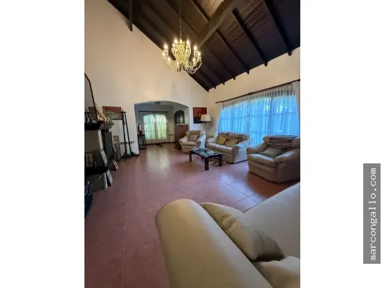 Casa de 2 ambientes en venta en SIERRA DE LOS PADRES