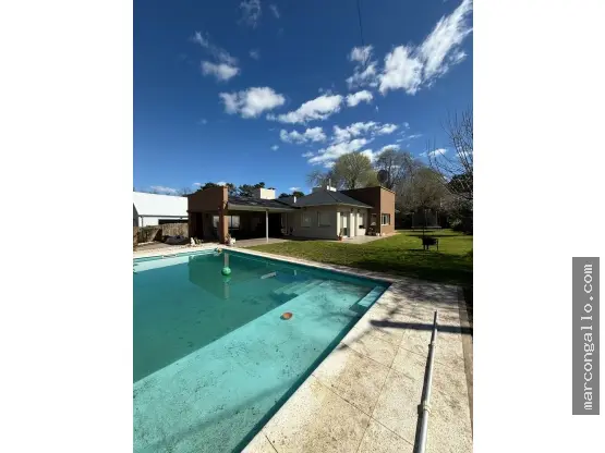 Casa de 3 ambientes en venta en SIERRA DE LOS PADRES