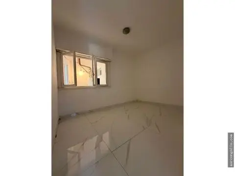 Casa de 4 ambientes en venta en VILLA LOURDES