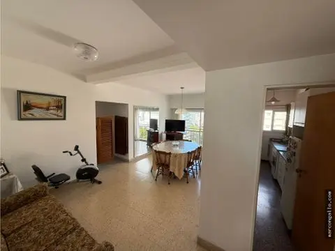 Departamento de 4 ambientes en venta en Centro