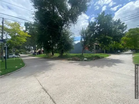 Terreno de 5 ambientes en venta en LOS PINARES