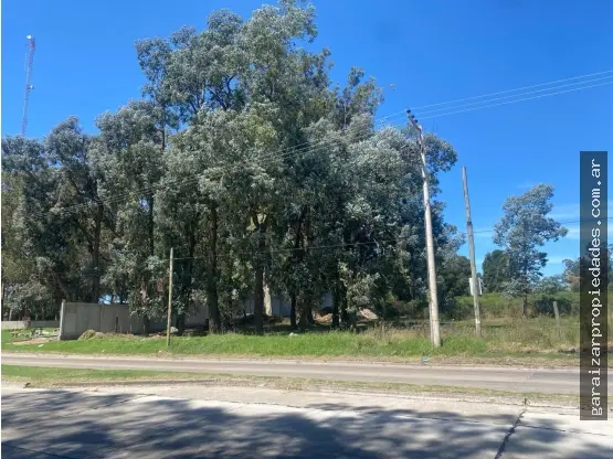 Terreno de 2 ambientes en venta en LAS CANTERAS