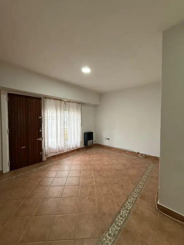 Casa de 1 ambiente en alquiler en PARQUE LURO