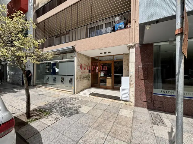 Departamento de 3 ambientes en venta en LA PERLA